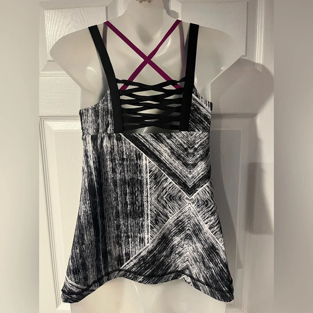 Lululemon & Avia Bundle of sports Bras /Tops - Picture 2 of 9